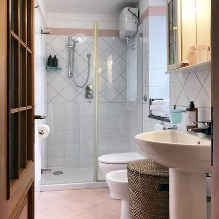 Massa Apartment *